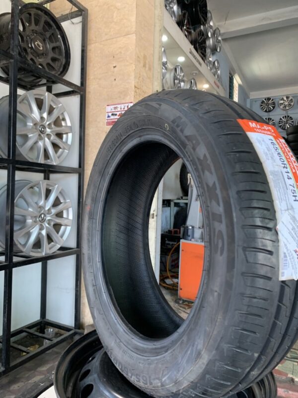 Lốp Maxxis 165/60R14 MAP5 mặt nghiêng phải - Tân Bảo Phát