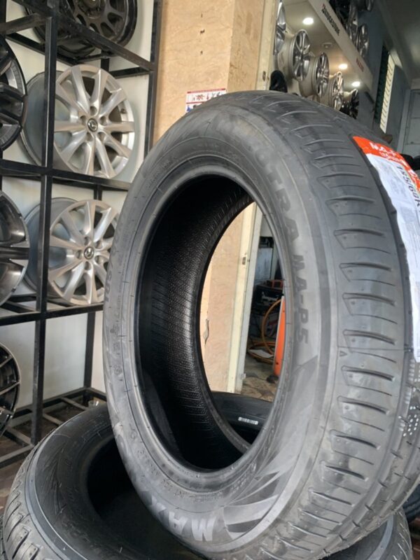 Lốp Maxxis 185/60R15 MAP5 mặt nghiêng phải - Tân Bảo Phát