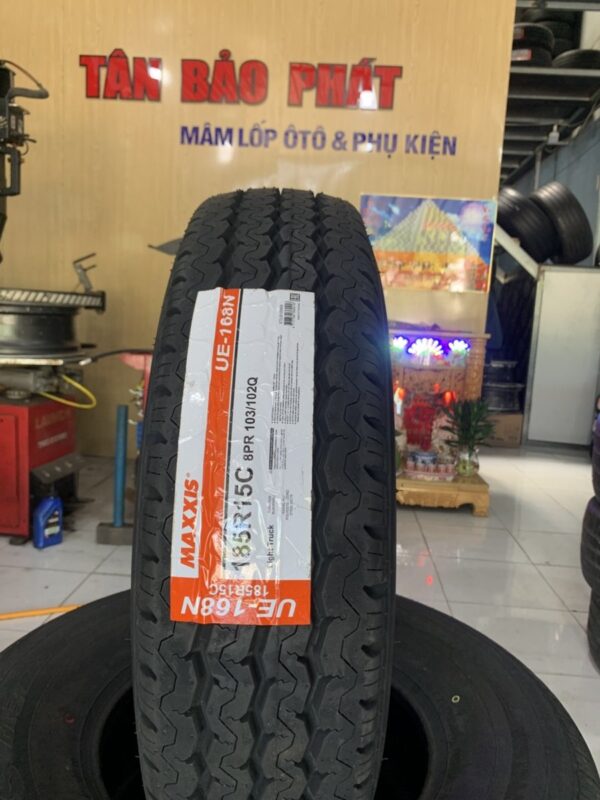 Lốp Maxxis 185R15C 8PR UE168 mặt đứng - Tân Bảo Phát