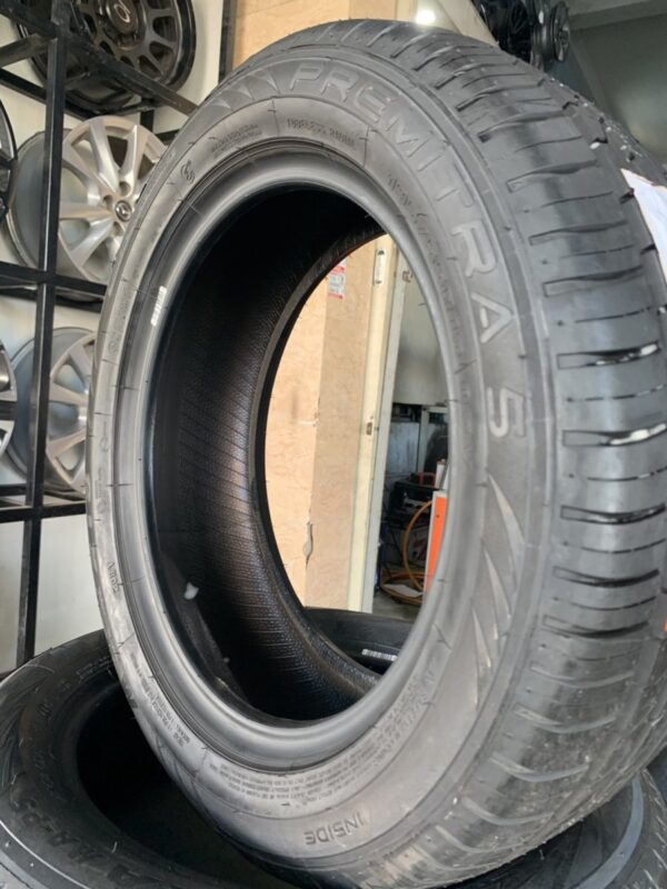 Lốp Maxxis 195/55R15 HP5 mặt nghiêng phải - Tân Bảo Phát