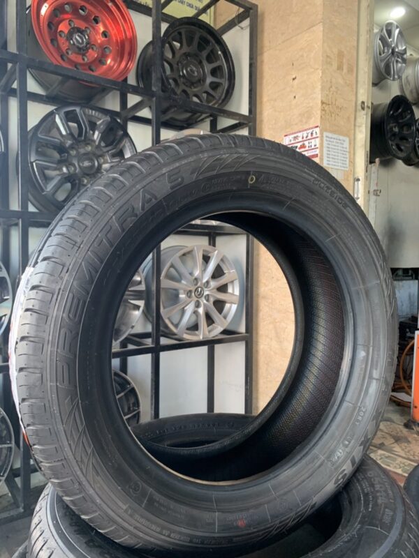 Lốp Maxxis 195/55R15 HP5 mặt nghiêng trái - Tân Bảo Phát