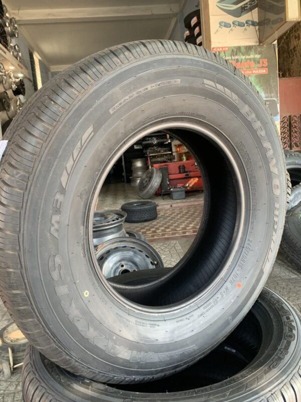 Lốp Maxxis 245/70R16 HPM3 mặt nghiêng trái - Tân Bảo Phát