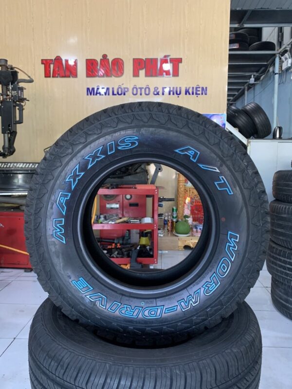Lốp Maxxis 245/75R16 AT980E mặt nghiêng trái - Tân Bảo Phát