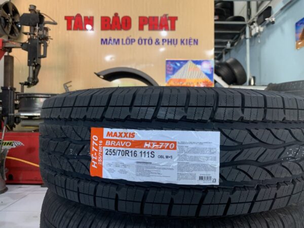 Lốp Maxxis 255/70R16 HT770 mặt nằm - Tân Bảo Phát