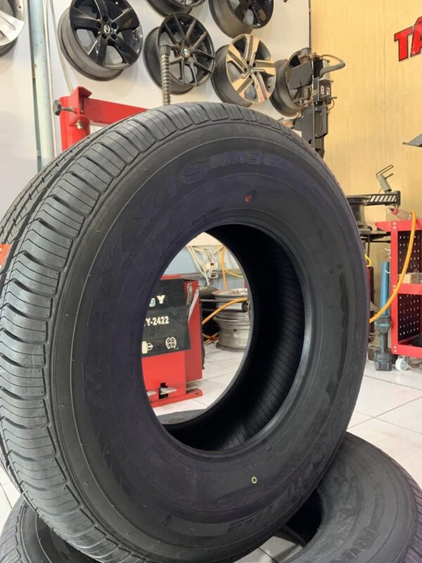 Lốp Maxxis 265/70R15 HPM3 mặt nghiêng phải - Tân Bảo Phát