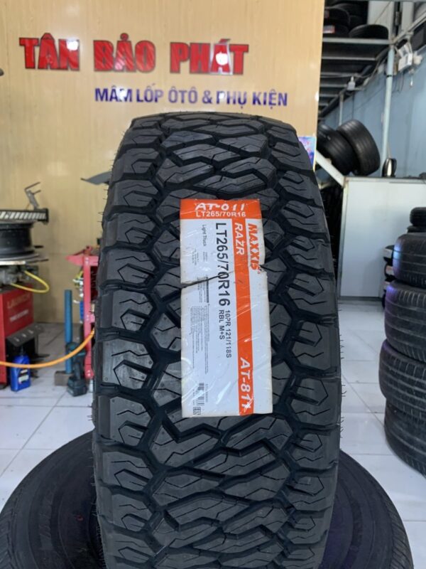 Lốp Maxxis 265/70R16 AT811 mặt đứng - Tân Bảo Phát