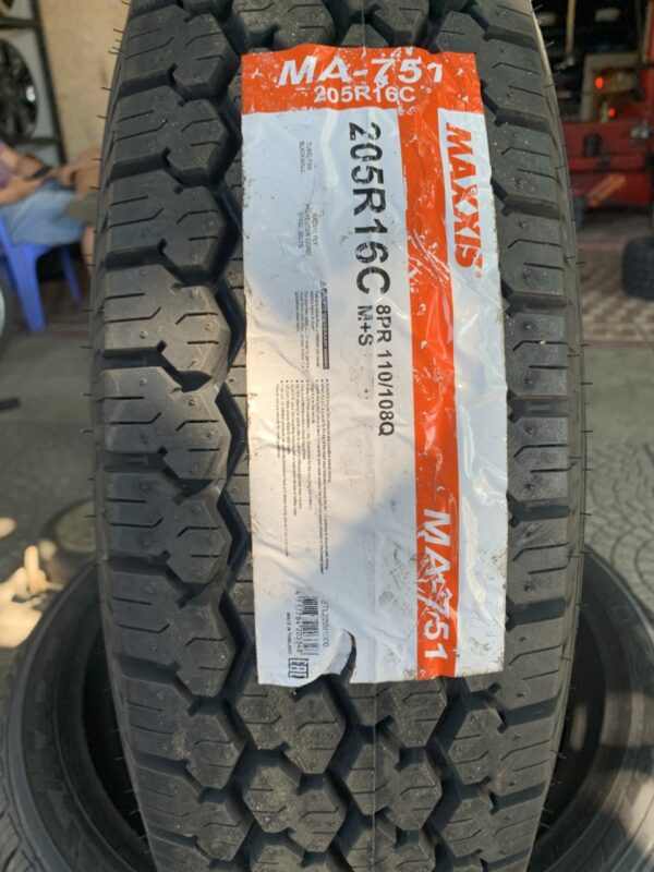 Lốp Maxxis 205r16 8PR MA-751 mặt đứng Lốp Maxxis 205R16C 8PR MA-751