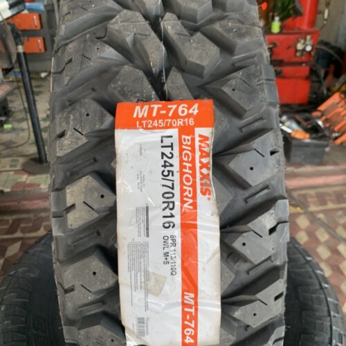 Lốp Maxxis 24570r16 MT-764 mặt đứng Lốp Maxxis LT245/70R16 8PR MT-764