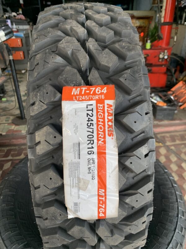 Lốp Maxxis LT245/70R16 8PR MT-764