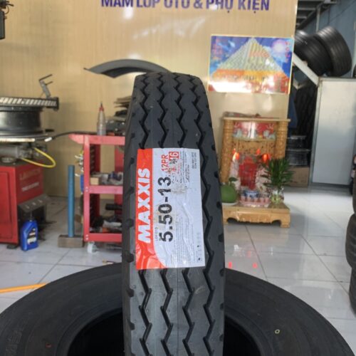 Lốp Maxxis 5.50-13 Gai Xuôi 12PR mặt đứng Lốp Maxxis 5.50-13 12PR