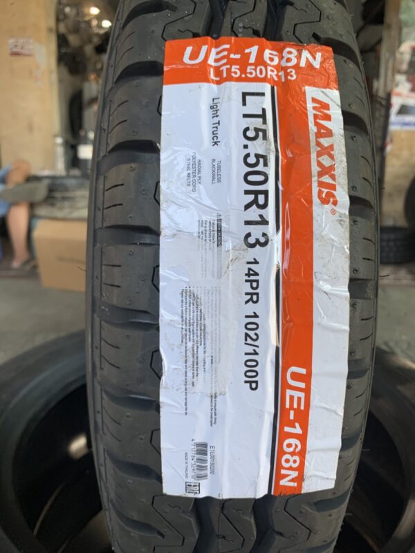 Lốp Maxxis 5.50R13 14PR UE-168 mặt đứng Lốp Maxxis LT5.50R13 14PR UE-168N