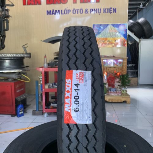 Lốp Maxxis 600-14 12PR M276 mặt đứng Lốp Maxxis 6.00-14 12PR M276