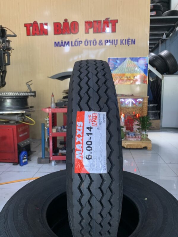 Lốp Maxxis 600-14 12PR M276 mặt đứng Lốp Maxxis 6.00-14 12PR M276