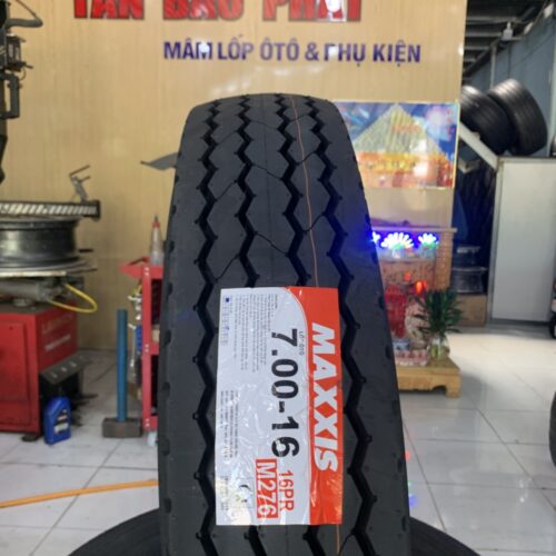Lốp Maxxis 700-16 16PR M276 mặt đứng Lốp Maxxis 7.00-16 16PR M276
