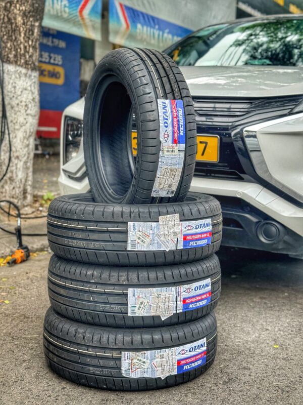 Lốp Otani 205_55R16 KC1000 mặt nghiêng trái Lốp Otani 205/55R16 94W XL KC1000