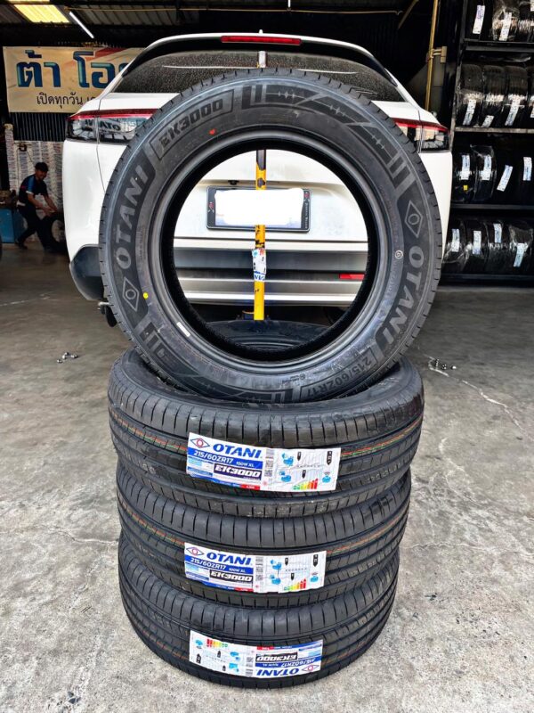 Lốp Otani 215/60R17 EK3000