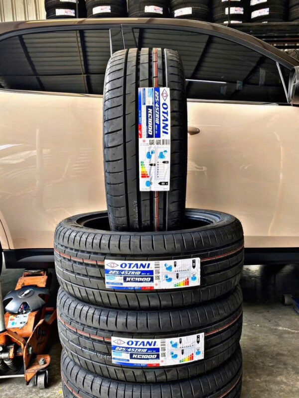 Lốp Otani 225_45R18 KC1000 mặt đứng Lốp Otani 225/45R18 KC1000