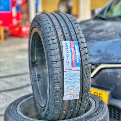 Lốp Otani 235_45R19 mặt đứng Lốp Otani 235/45R19 99W XL KN1000