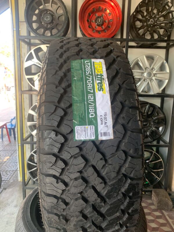 Lốp TTB 28570r17 AT mặt đứng Lốp TBB LT285/70R17 121/118Q TS-37 A/T