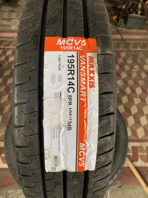 Lốp maxxis 195r14 MCV5 mặt đứng Lốp Maxxis 195R14C 8PR MCV5