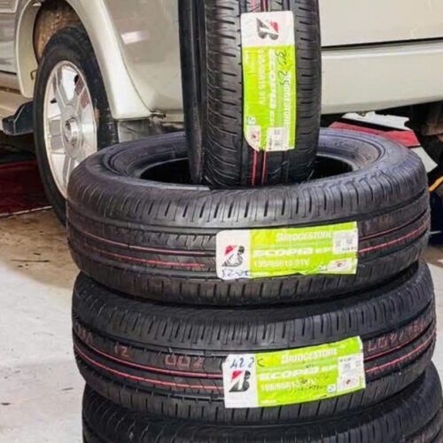 Lốp Bridgestone 19565R15 mặt đứng Lốp Bridgestone 195/65R15