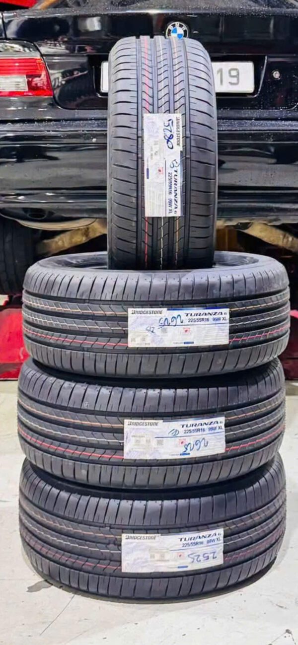 Lốp Bridgestone 225/55R16