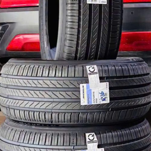 Michelin 22550R18 mặt đứng Lốp Michelin 225/50R18